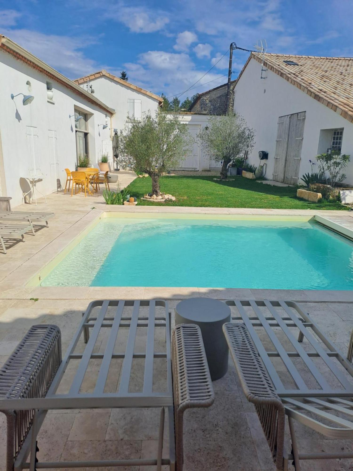 Maison Depaysante Au Calme Angouleme Holiday home *